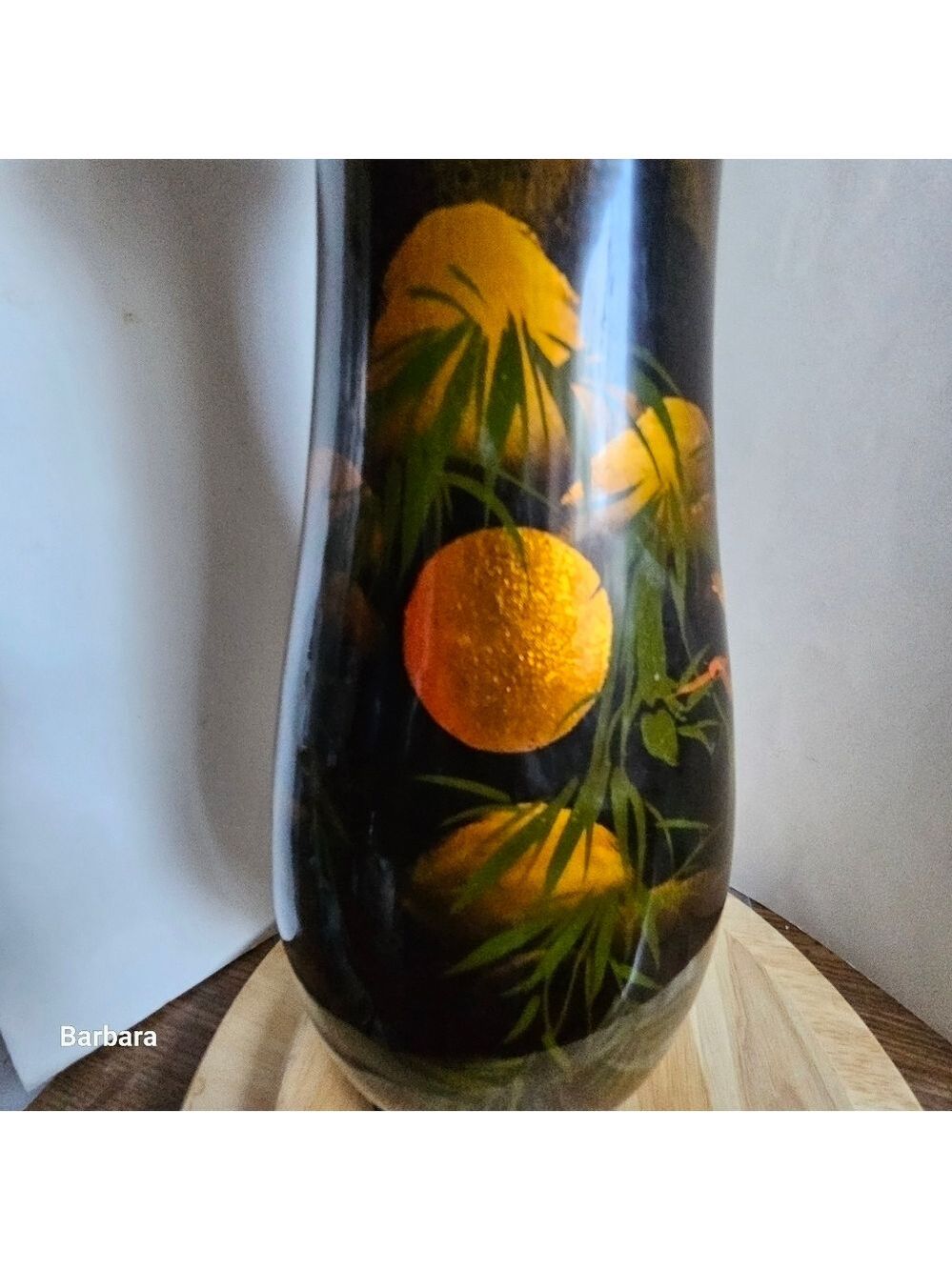 Vintage Japanese-style Hand-painted Lacquered Flying Cranes Vase - Picture 4 of 16